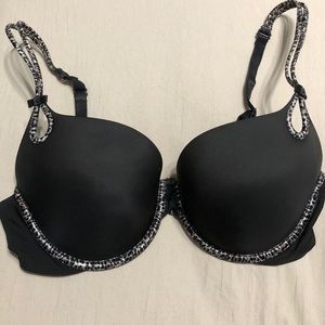 Victoria’s secret bra